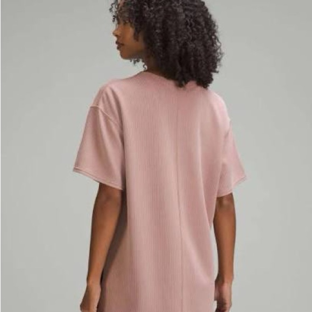 Lululemon Ribbed Softstreme Relaxed Fit T Shirt